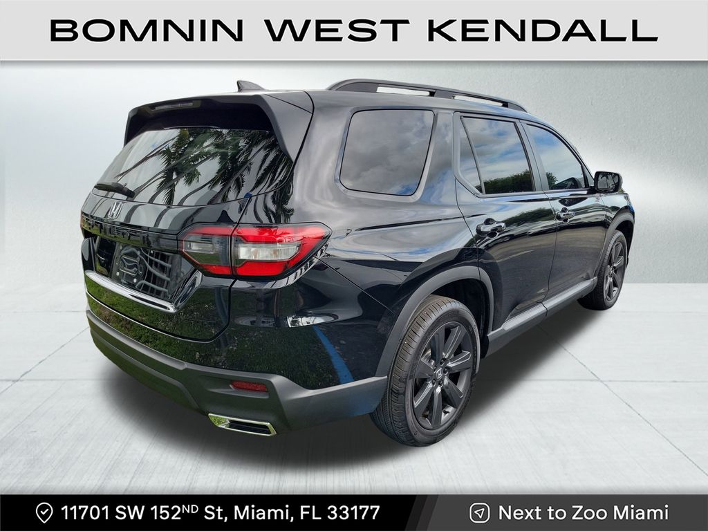2025 Honda Pilot Sport photo 4