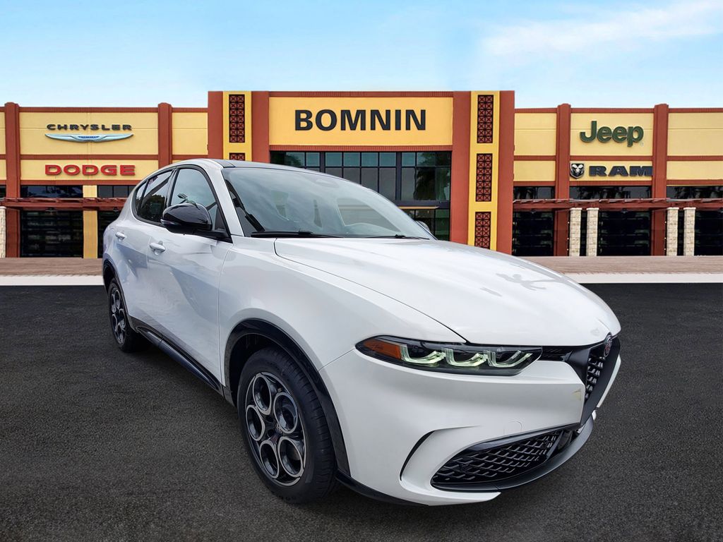 2025 Alfa Romeo Tonale BASE SPRINT photo 2