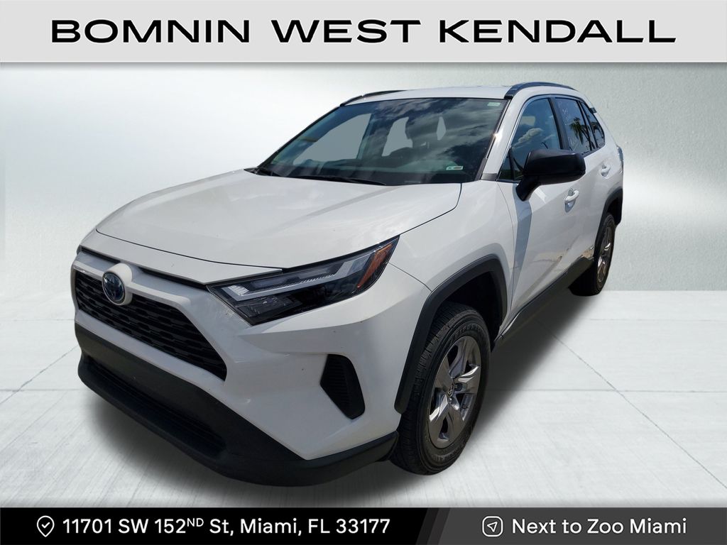2024 Toyota RAV4 Hybrid LE photo 2