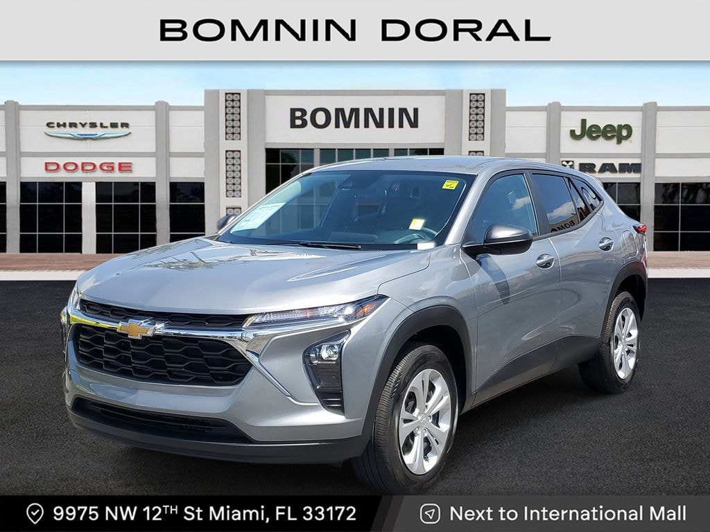 Used 2024 Chevrolet Trax LS SUV