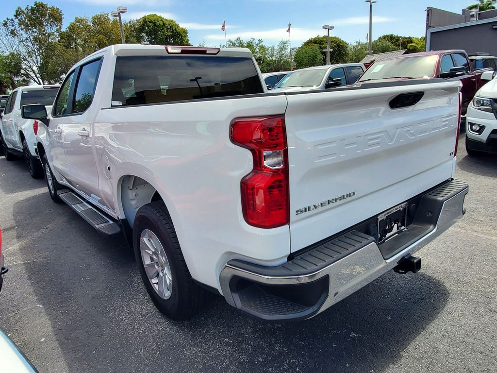 2023 Chevrolet Silverado 1500 LT photo 4