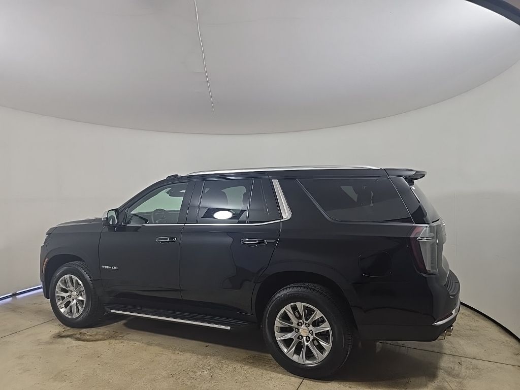 2025 Chevrolet Tahoe Premier photo 3