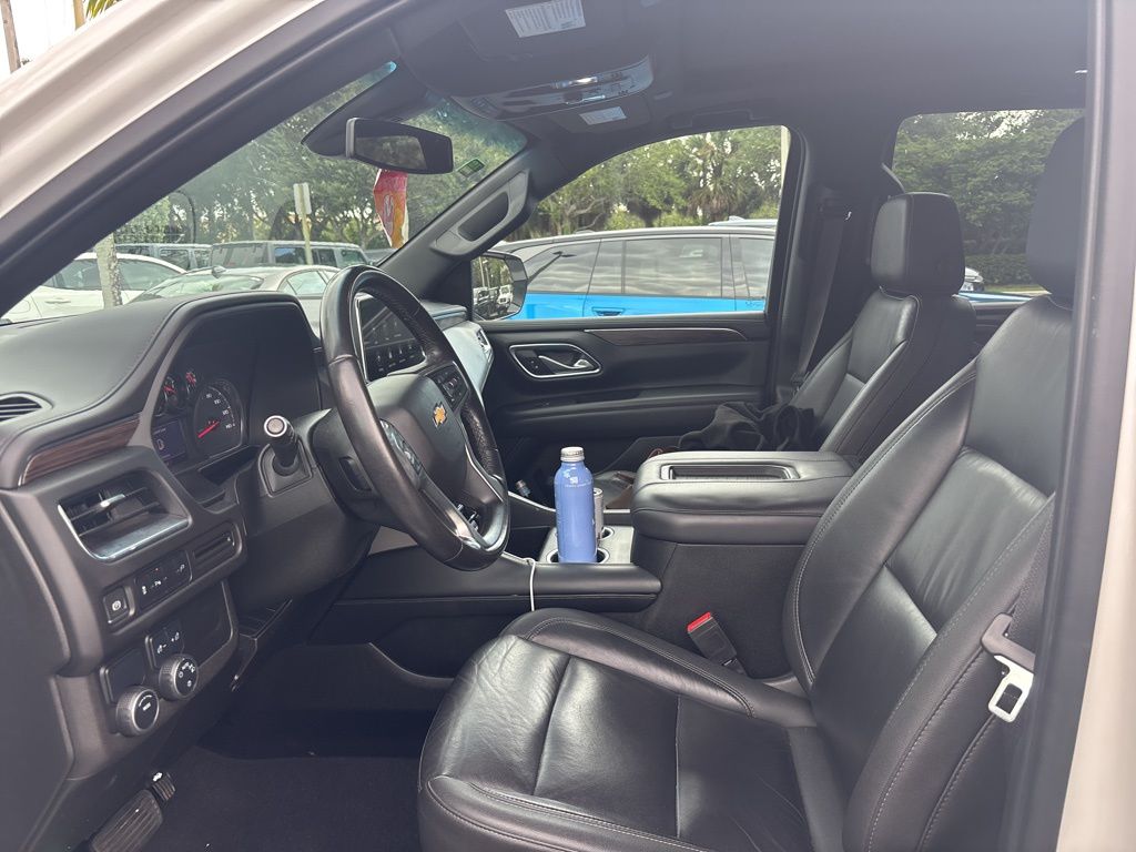 2021 Chevrolet Tahoe LT photo 3