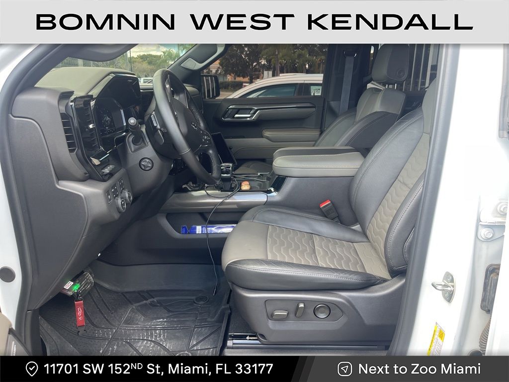 2024 Chevrolet Silverado 1500 ZR2 photo 3