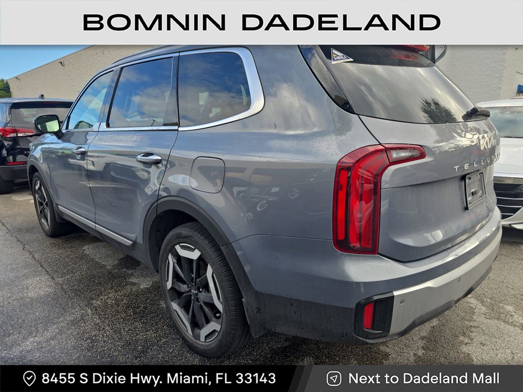 2023 Kia Telluride S photo 2