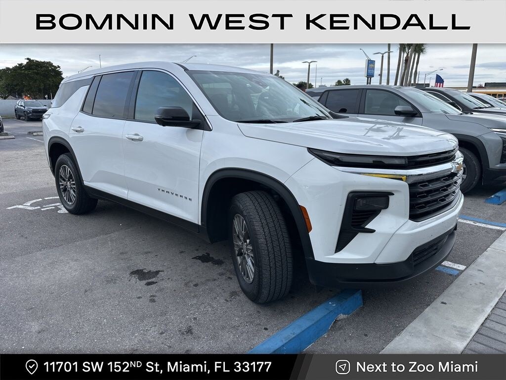 Used 2024 Chevrolet Traverse LS SUV