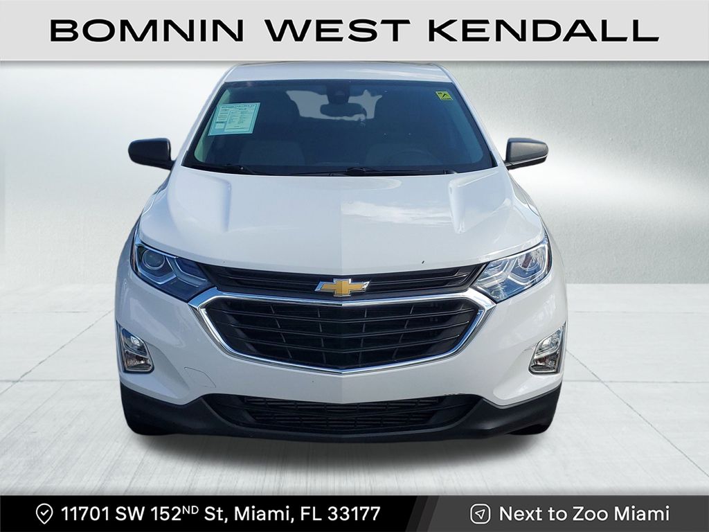 2021 Chevrolet Equinox LS photo 2