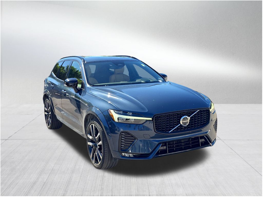 2024 Volvo XC60 B5 Ultimate photo 2