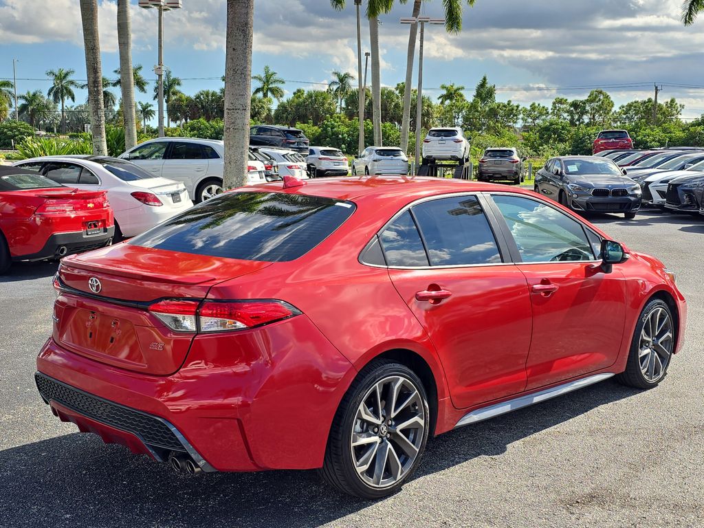 2021 Toyota Corolla SE photo 3