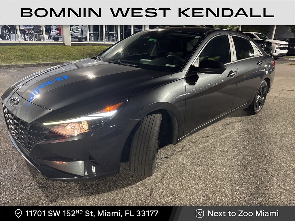 Used 2023 Hyundai Elantra SEL Sedan
