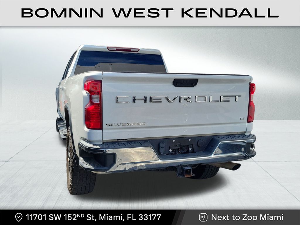 2021 Chevrolet Silverado 2500HD LT photo 3