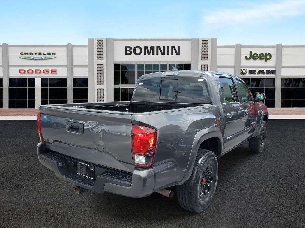 Used 2022 Toyota Tacoma SR5 Truck