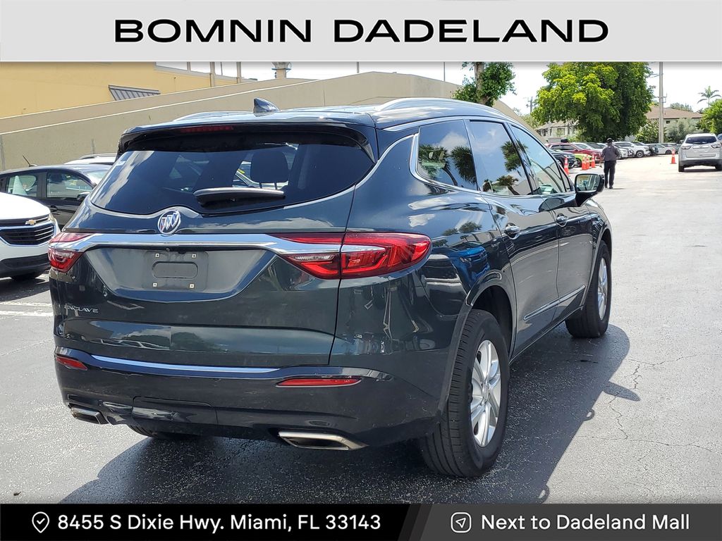 2020 Buick Enclave Essence photo 3