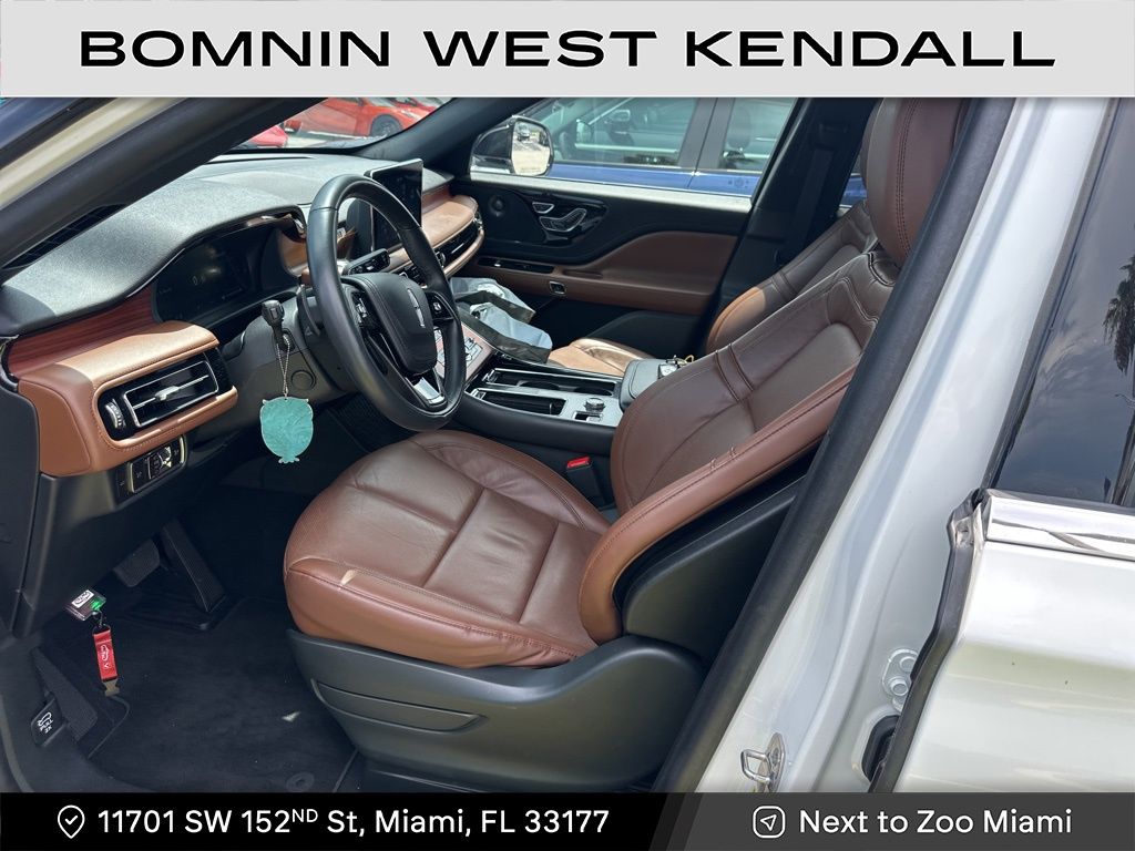 2023 Lincoln Aviator Reserve photo 2