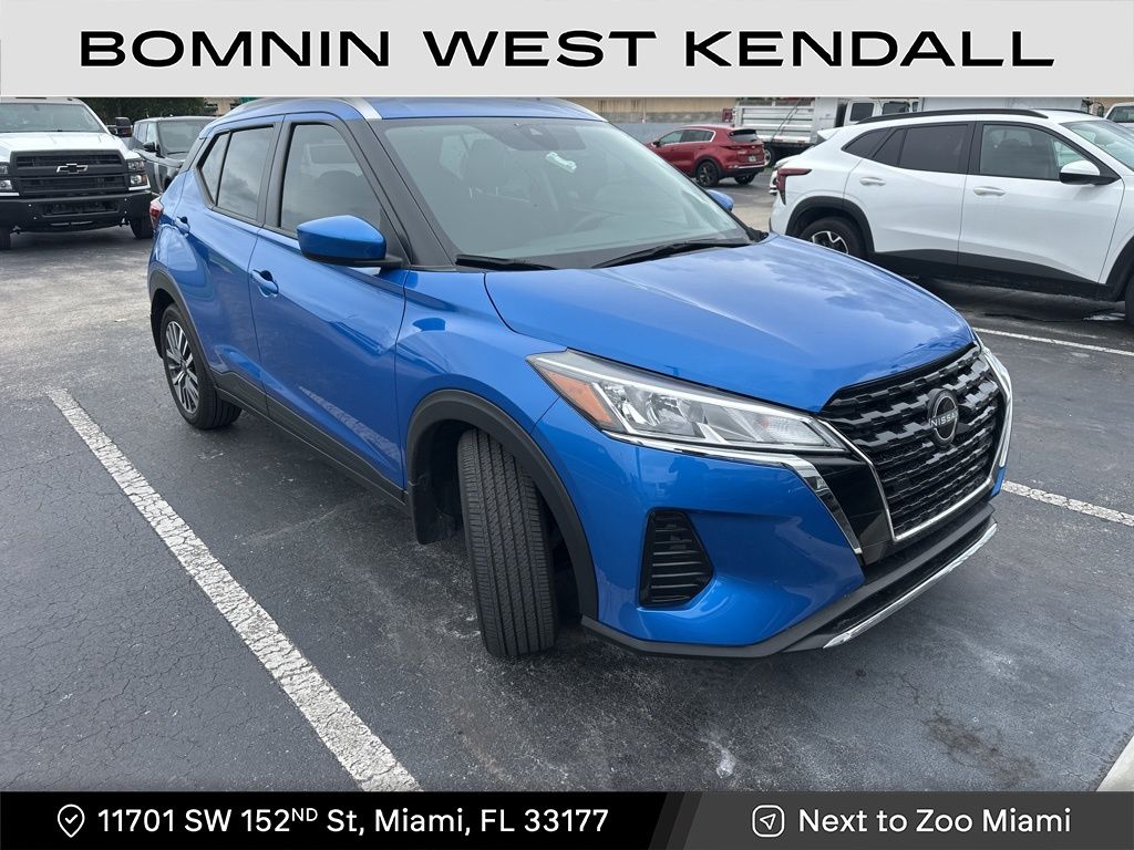 2023 Nissan Kicks SV photo 2