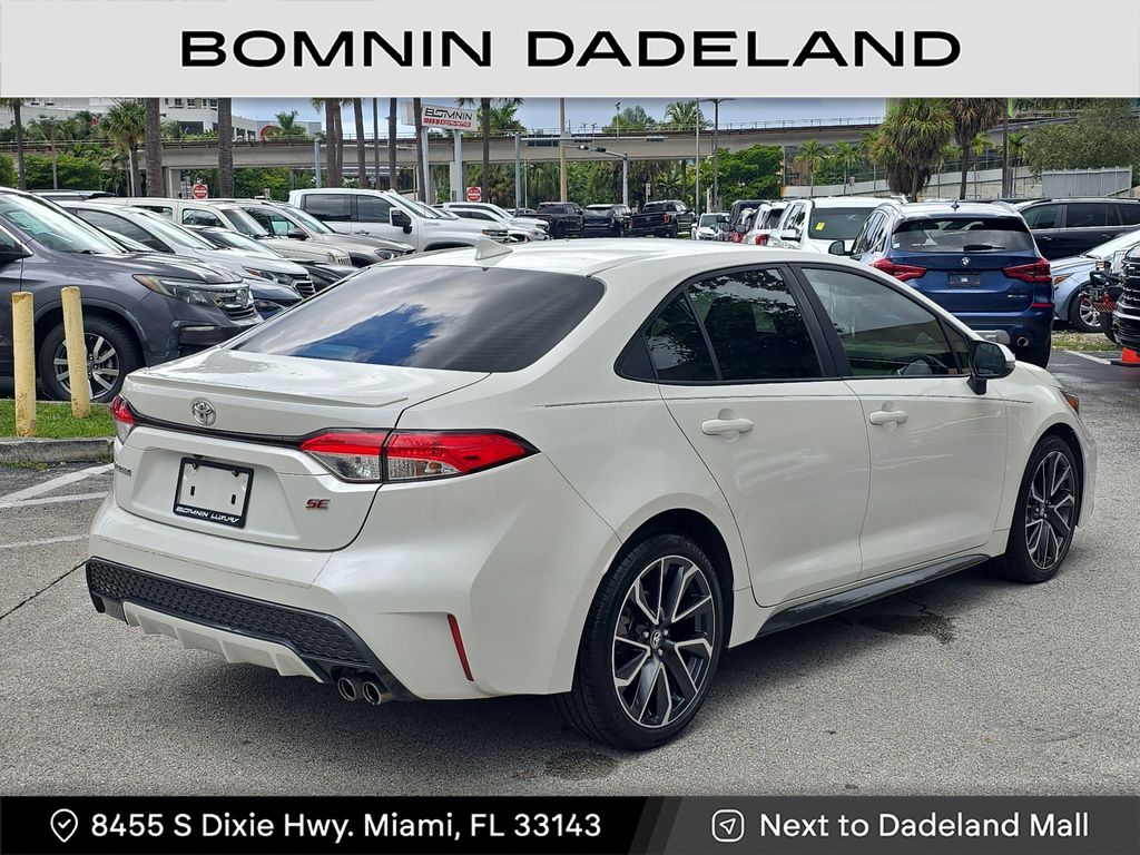 2021 Toyota Corolla SE photo 4