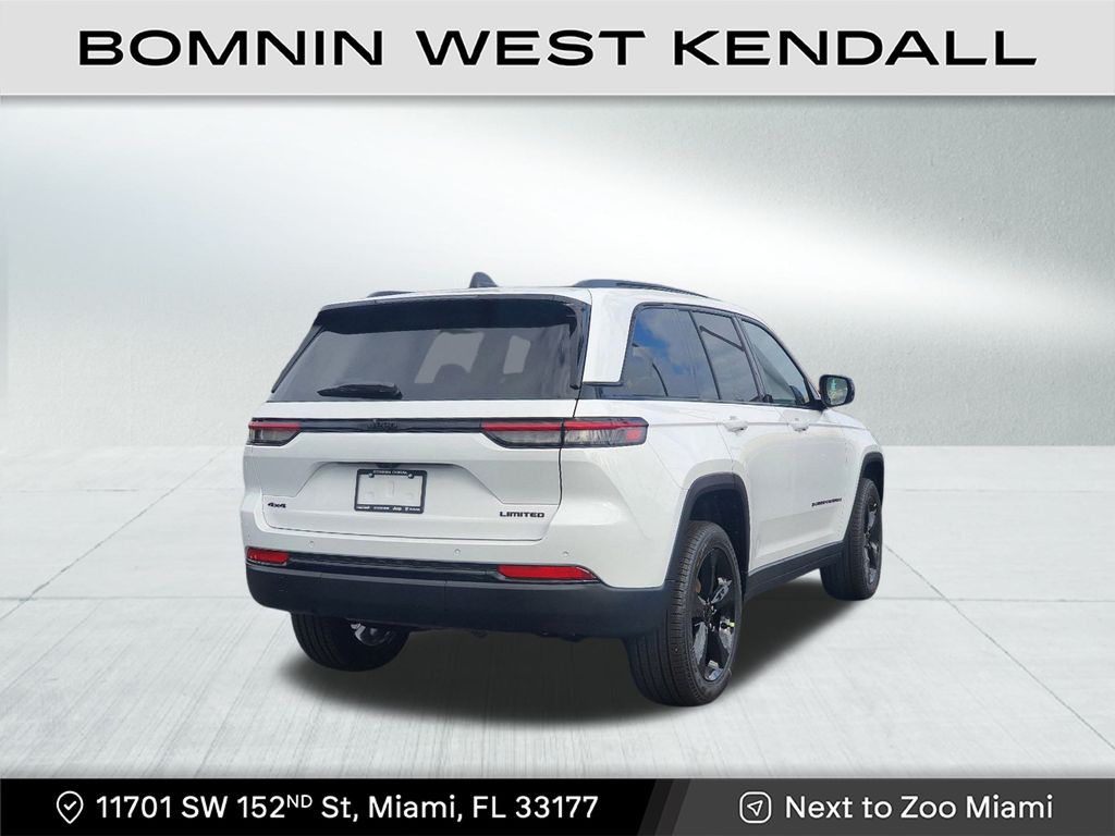 2025 Jeep Grand Cherokee Limited photo 2