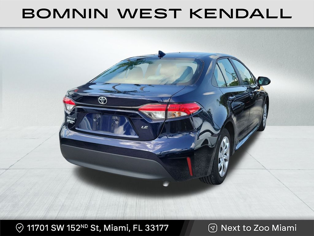 2023 Toyota Corolla LE photo 4