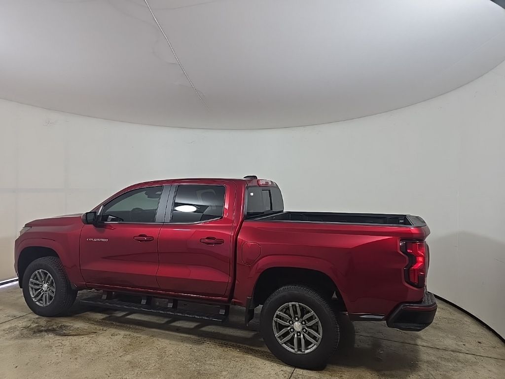 2024 Chevrolet Colorado LT photo 4