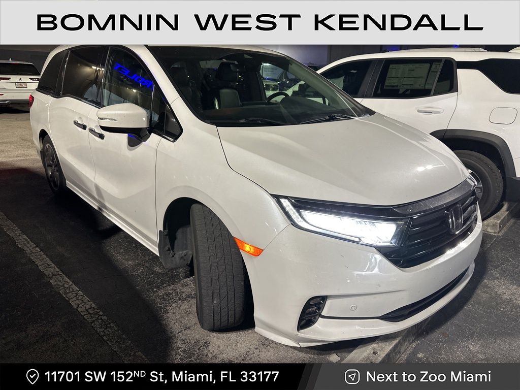 2022 Honda Odyssey Elite photo 2