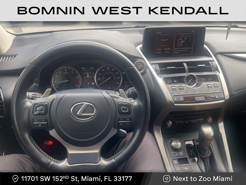 2021 Lexus NX 300 photo 3