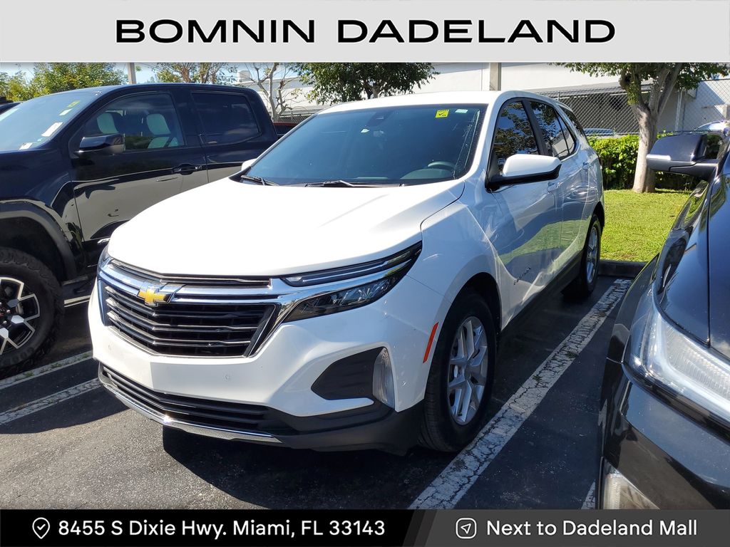 2024 Chevrolet Equinox LT photo 2