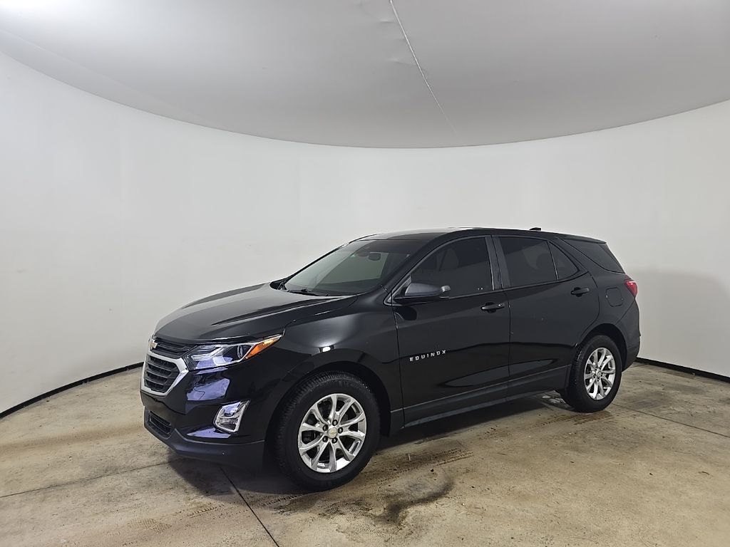 2020 Chevrolet Equinox LS photo 2