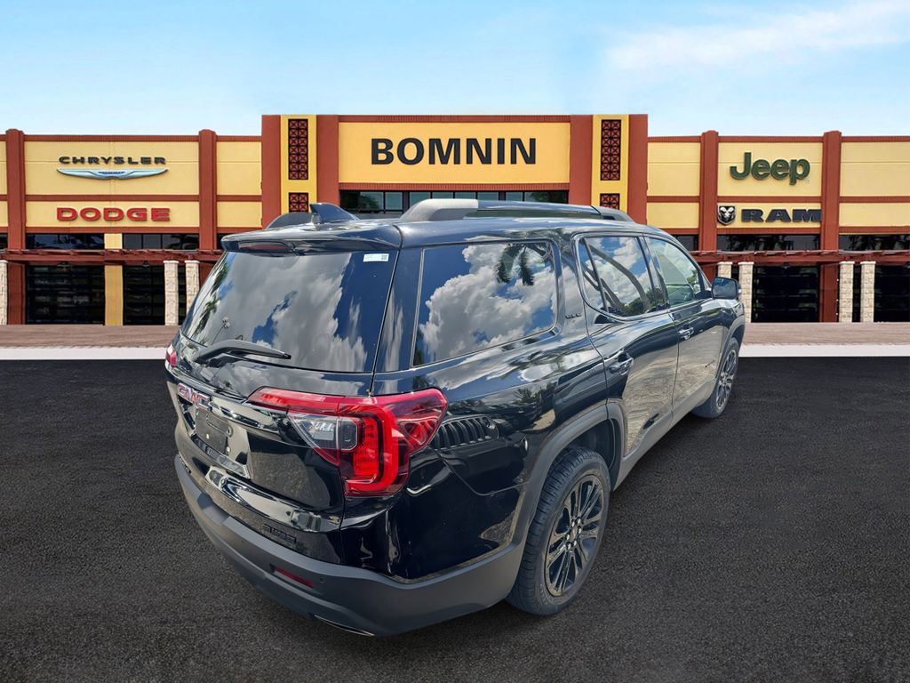 2023 Gmc Acadia SLE photo 3