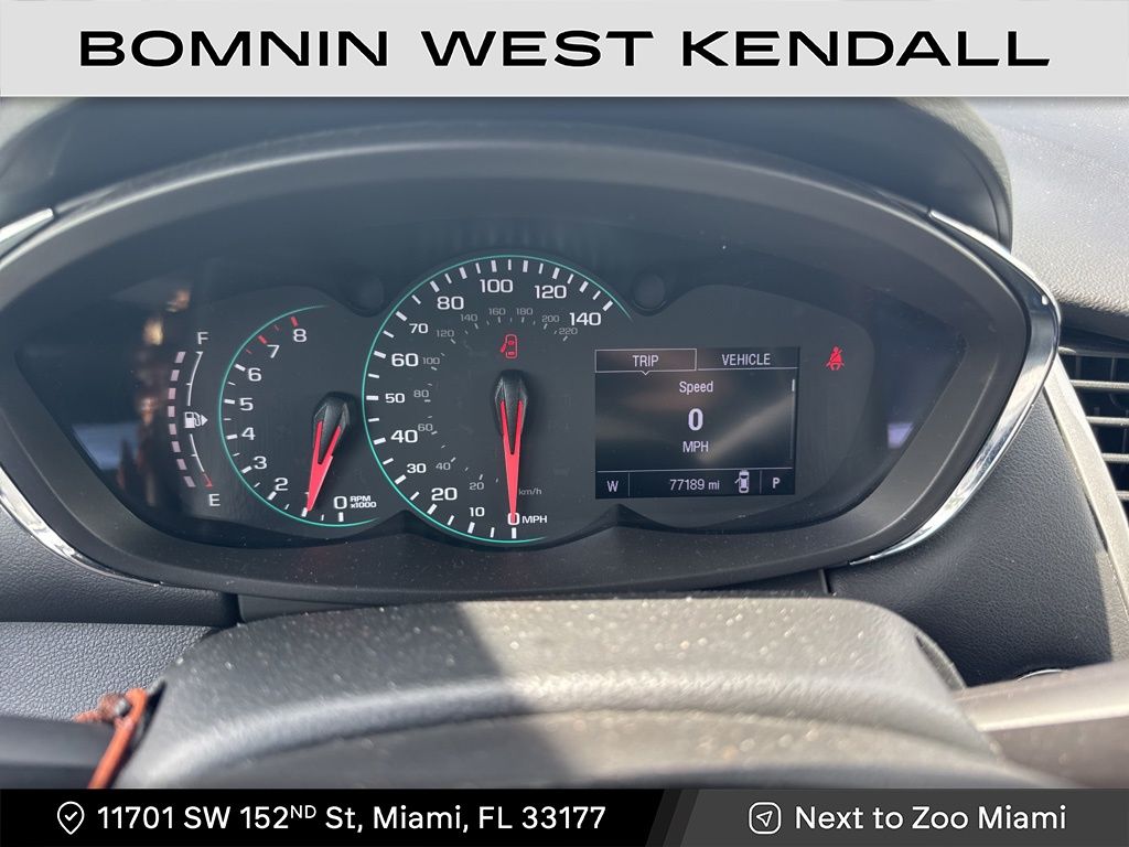2019 Chevrolet Trax LT photo 3