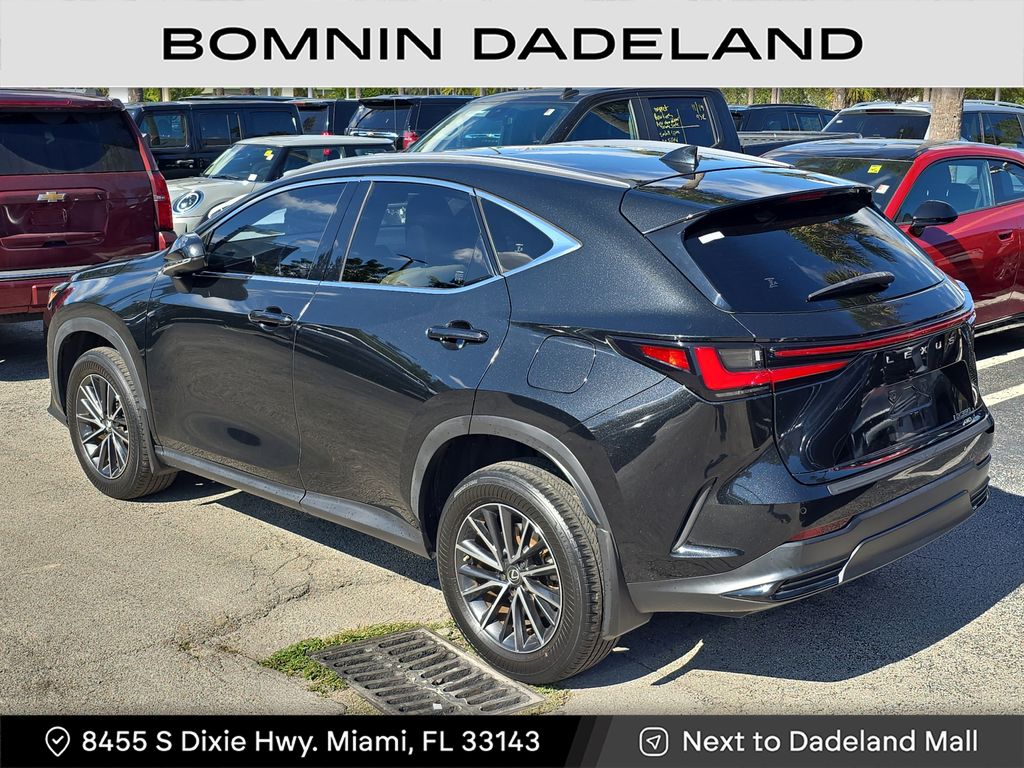 2022 Lexus NX 350 Premium photo 3