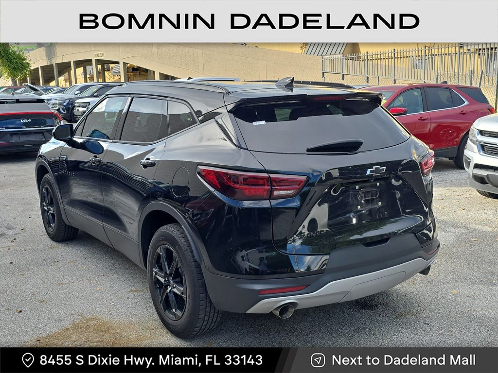 2023 Chevrolet Blazer 2LT photo 3