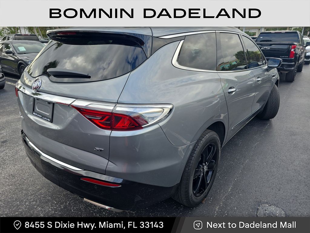 2024 Buick Enclave Essence photo 4