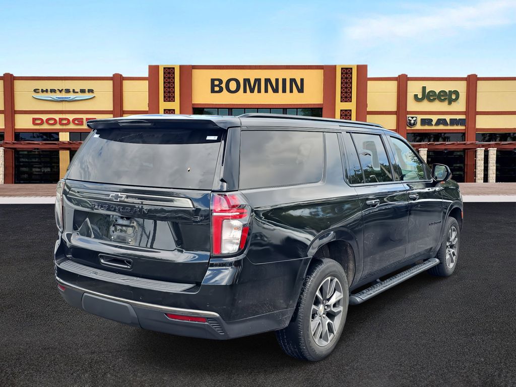 2021 Chevrolet Suburban Z71 photo 3