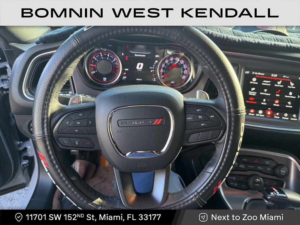 2022 Dodge Challenger R/T Scat Pack Widebody photo 3