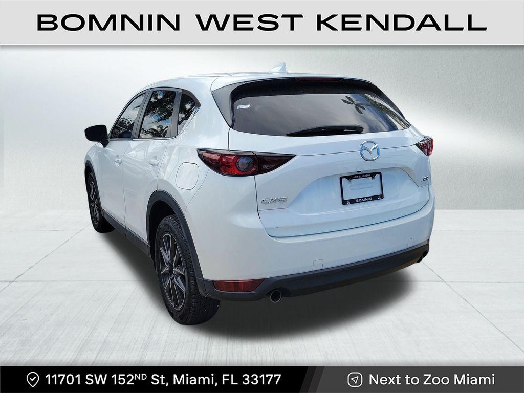 2018 Mazda CX-5 Touring photo 3