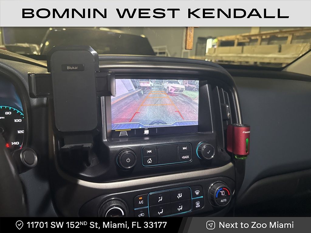 2021 Chevrolet Colorado Z71 photo 2