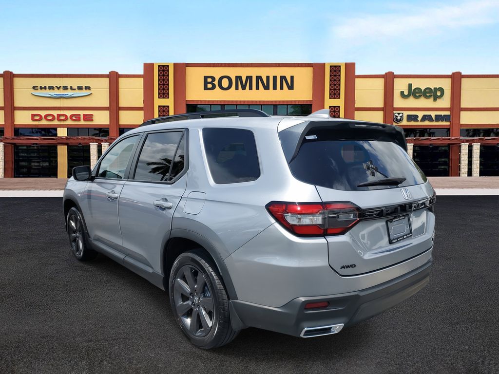 2023 Honda Pilot Sport photo 4