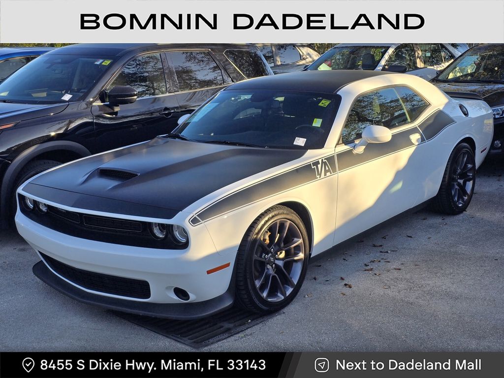 2023 Dodge Challenger R/T photo 2