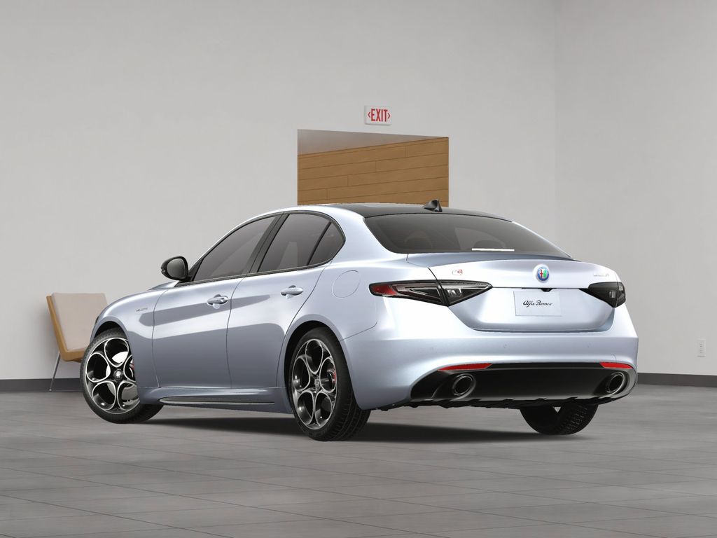2025 Alfa Romeo Giulia SPRINT photo 4