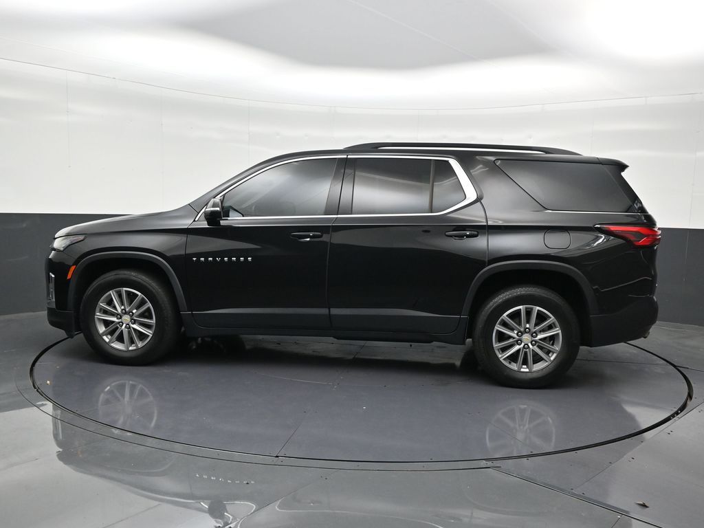 2022 Chevrolet Traverse 1LT - Photo 2