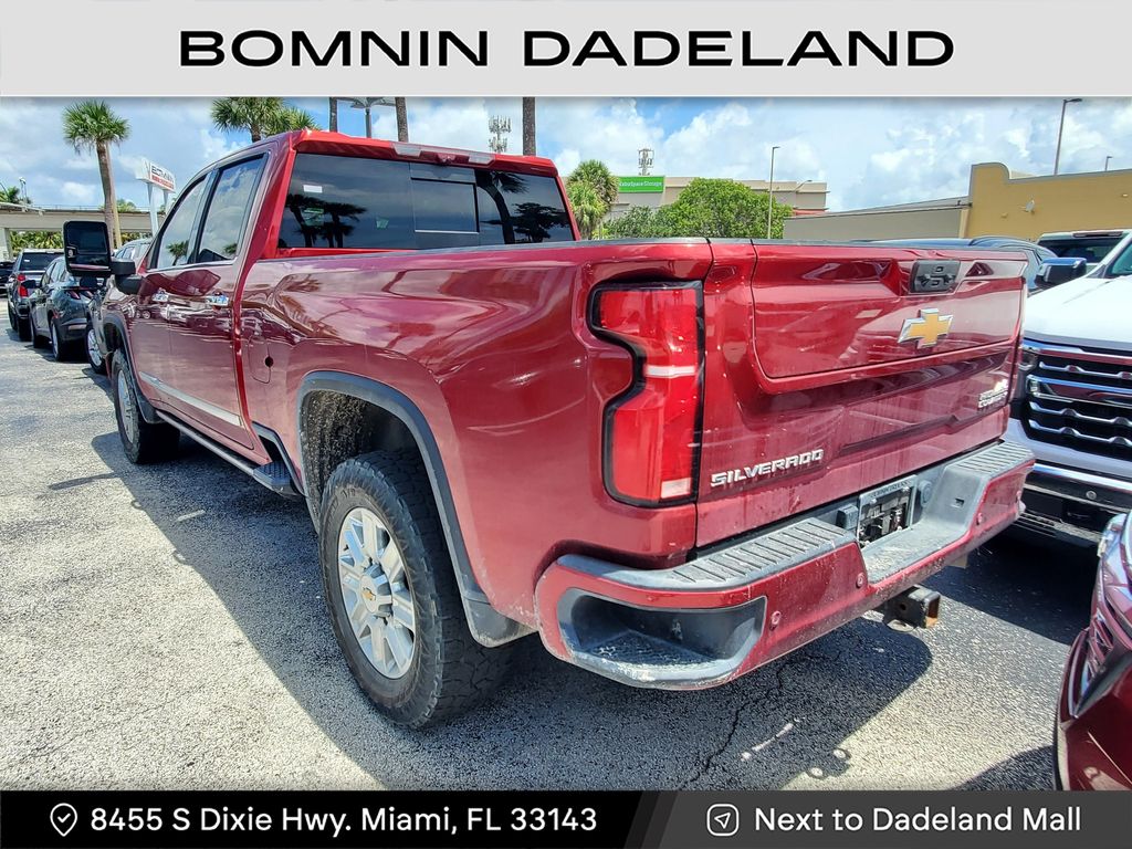 2024 Chevrolet Silverado 2500HD High Country photo 3