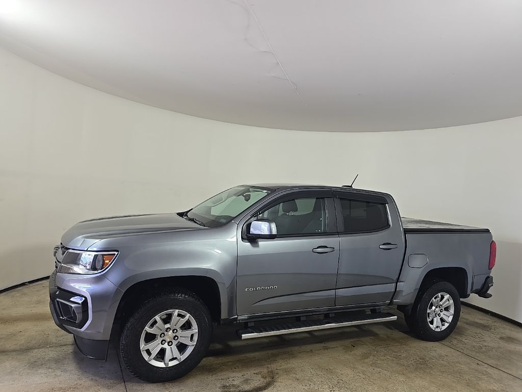 2022 Chevrolet Colorado LT photo 2