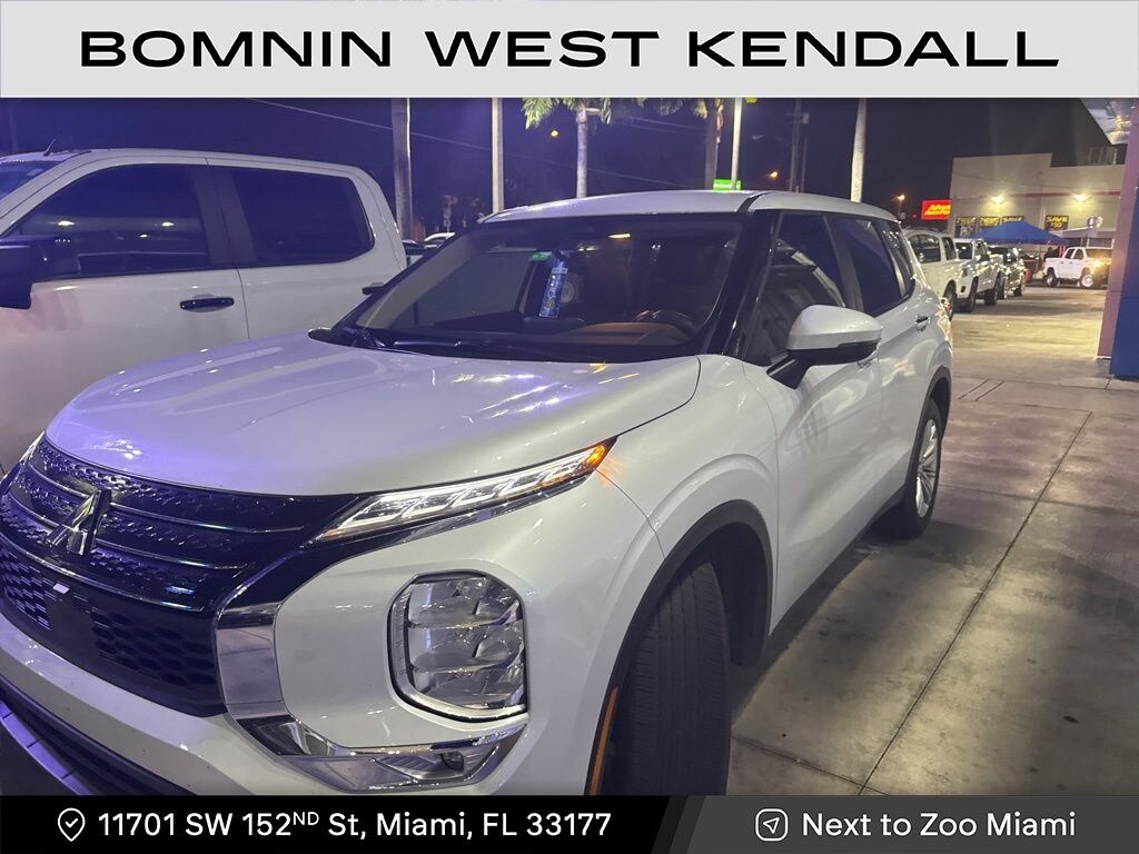 Used 2024 Mitsubishi Outlander ES SUV