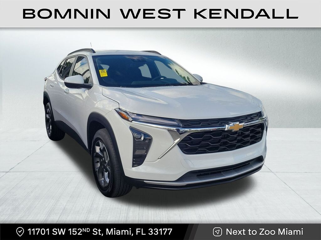 Used 2025 Chevrolet Trax LT SUV