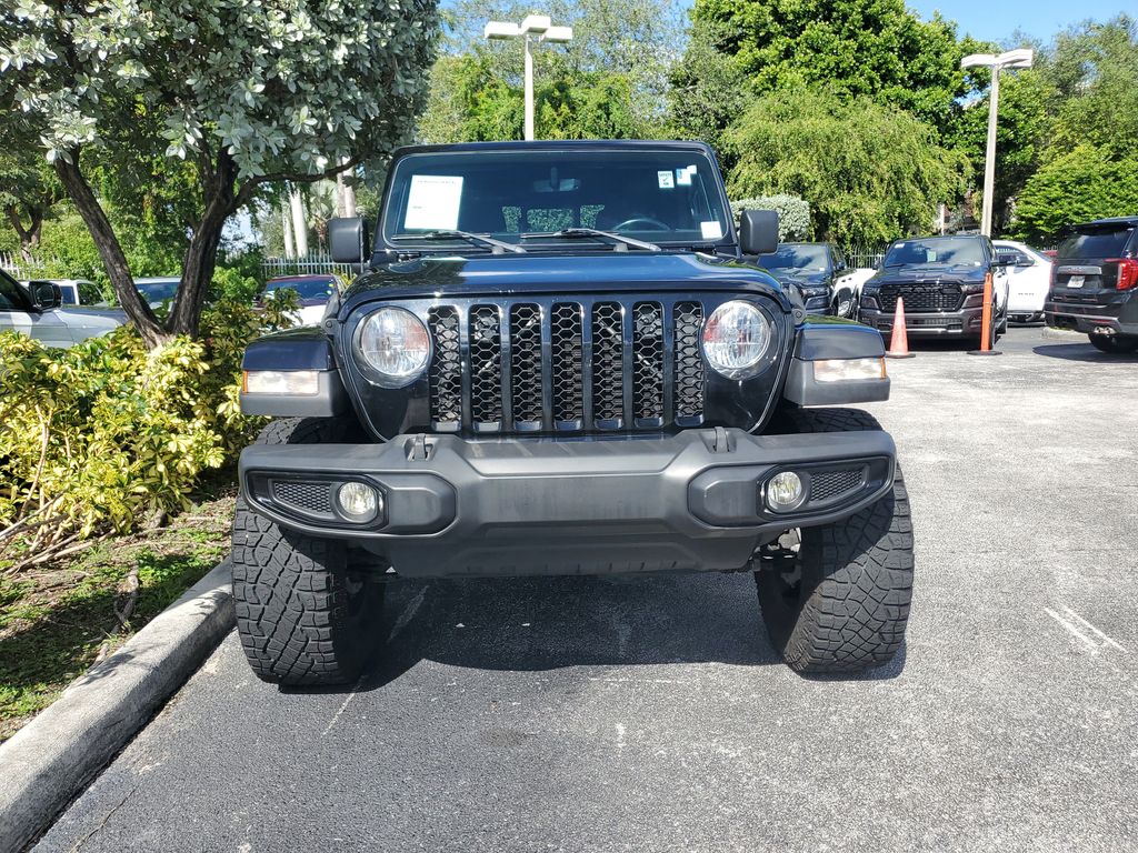 2022 Jeep Gladiator Willys photo 2