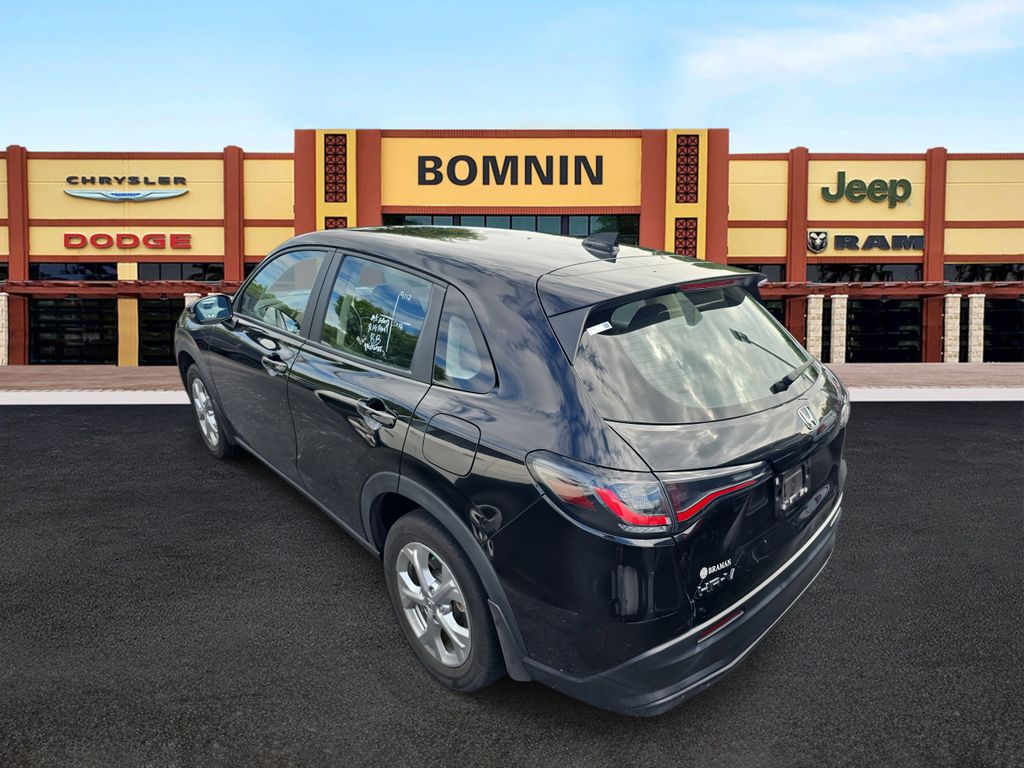 2024 Honda HR-V LX photo 4