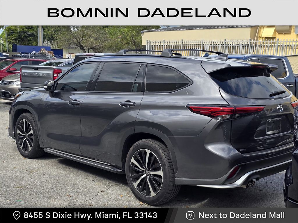 2022 Toyota Highlander XSE photo 4