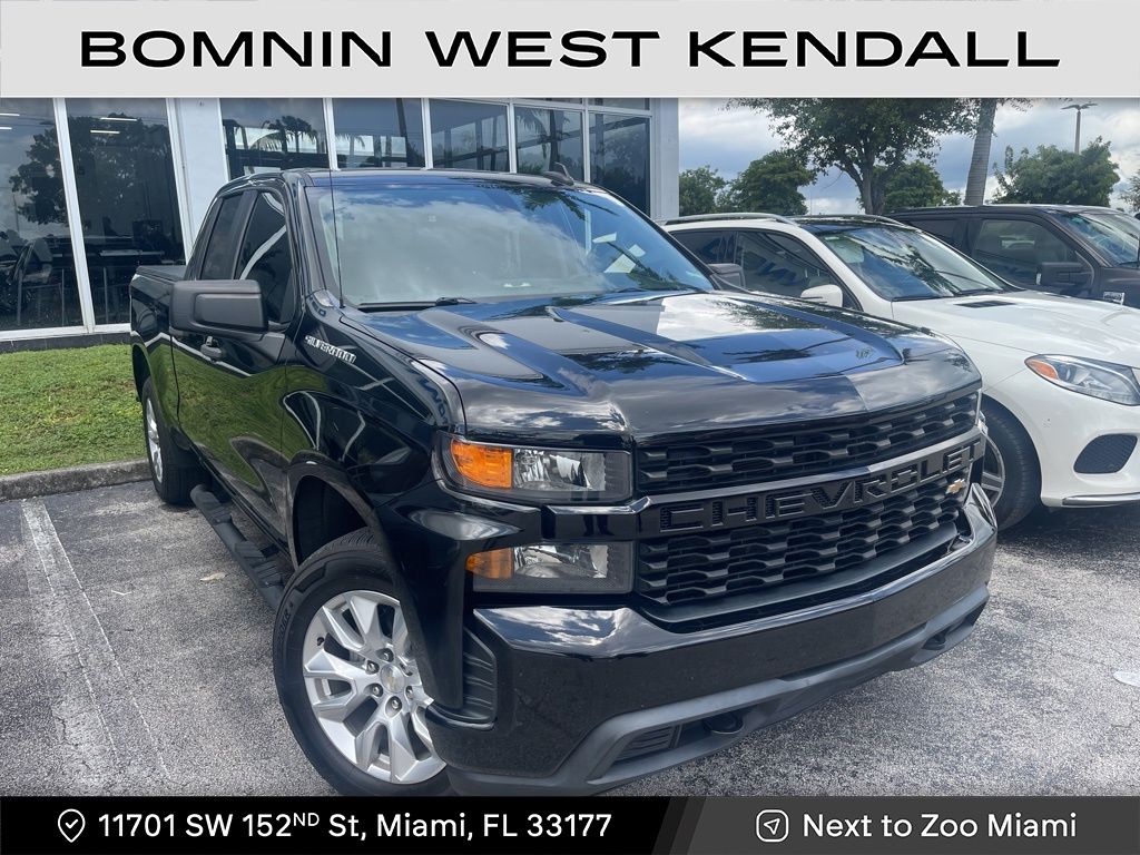 2021 Chevrolet Silverado 1500 Custom photo 2