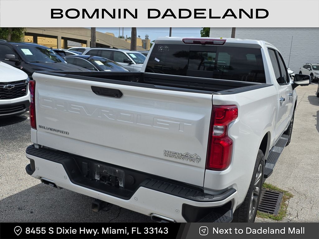 2024 Chevrolet Silverado 1500 High Country photo 3