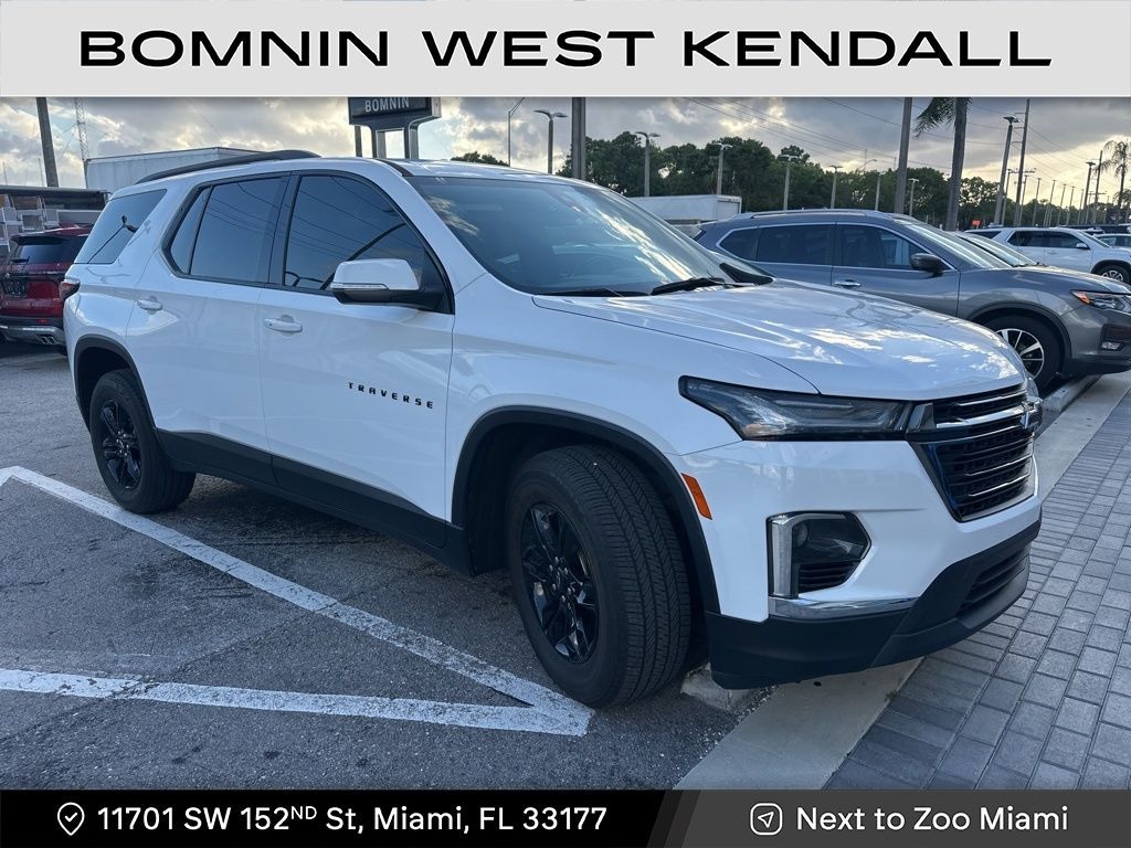 Used 2022 Chevrolet Traverse LT SUV